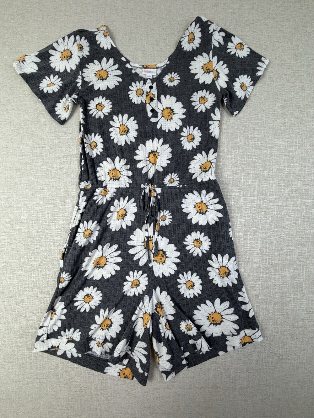 LuLaRoe Women’s S Gray Daisy Floral Short Sleeve Romper Jumpsuit Pockets